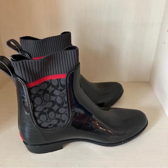 Coach black and red patent leather and fabric stretch pull on boots size 9 - Picture 1 of 6